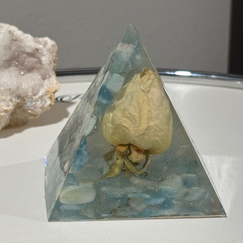 Decorative Pyramid with Preserved Rose and Aquamarine